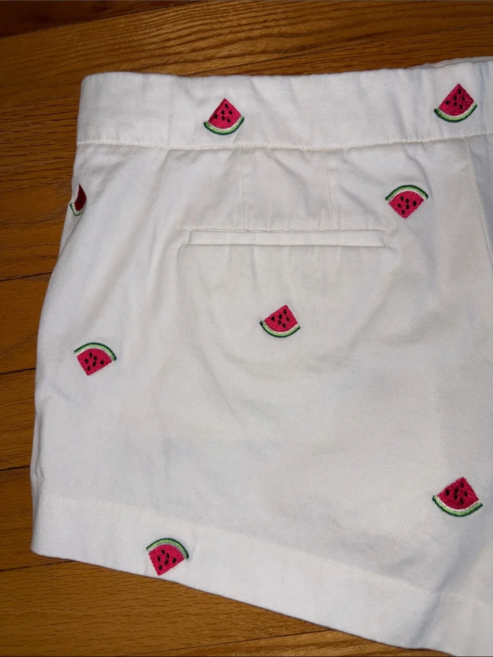 J.Crew Watermelon Embroidered Shorts Women’s 8 White Preppy Summer